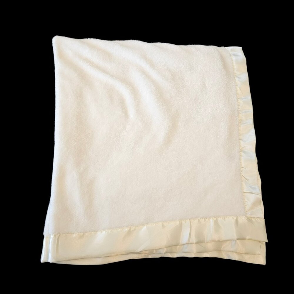 Walgreens‎ Baby Blanket Ivory White satin edge Border Trim Plush Unisex